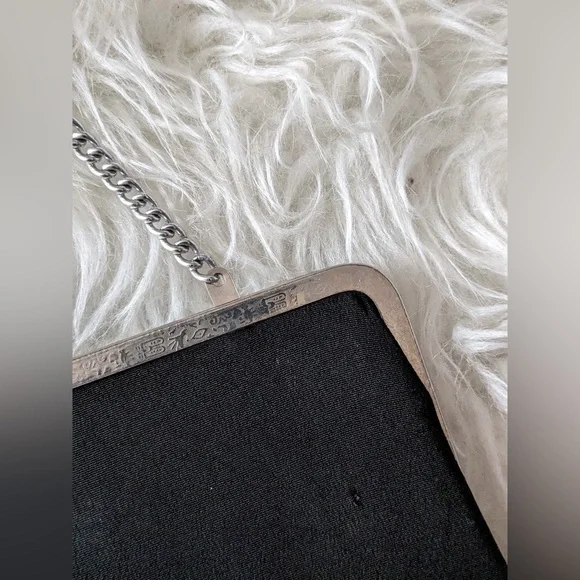 La Marguise Vintage Black & Silver Clutch - Picture 7 of 10